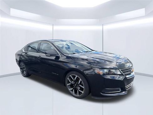 Used 2017 Chevrolet Impala LT FWD image 8