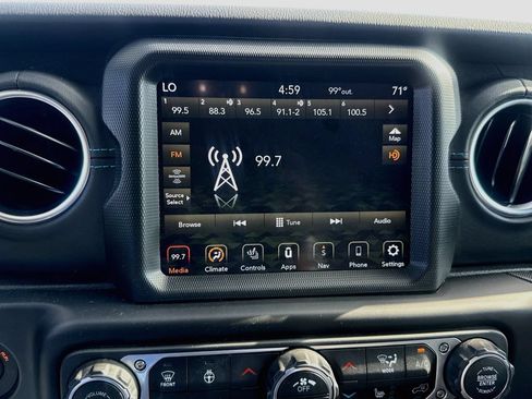 Used 2022 Jeep Wrangler Unlimited Rubicon 4xe w/ Cold Weather Group AWD/4WD image 16