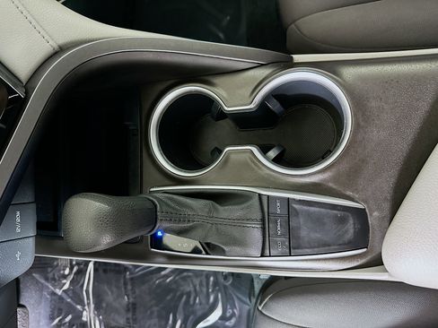 Used 2023 Toyota Camry LE image 21