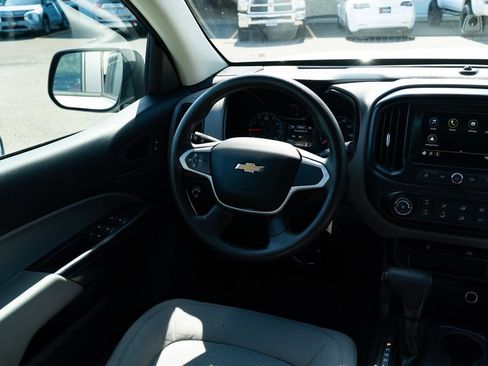 Used 2019 Chevrolet Colorado W/T w/ WT Convenience Package RWD image 9