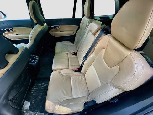 Used 2023 Volvo XC90 B6 Ultimate w/ Protection Package Premier AWD/4WD image 25