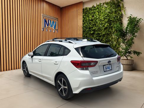 Used 2020 Subaru Impreza 2.0i Premium w/ Popular Package #2 AWD/4WD image 51