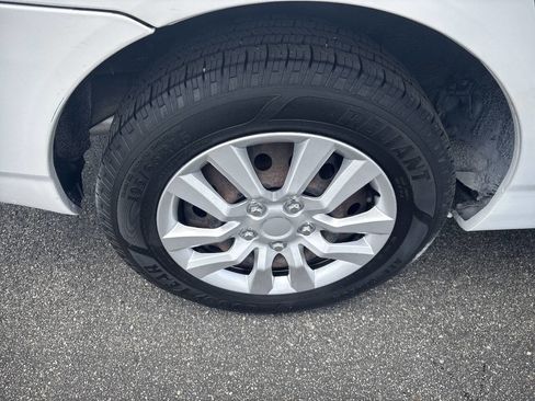 Used 2006 Toyota Corolla LE FWD image 23