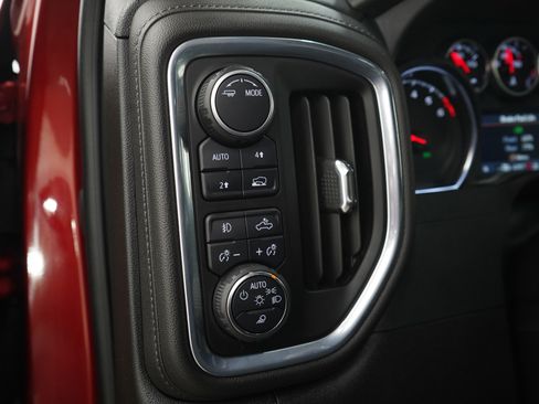 Used 2022 Chevrolet Silverado 1500 LT w/ Safety Package image 26