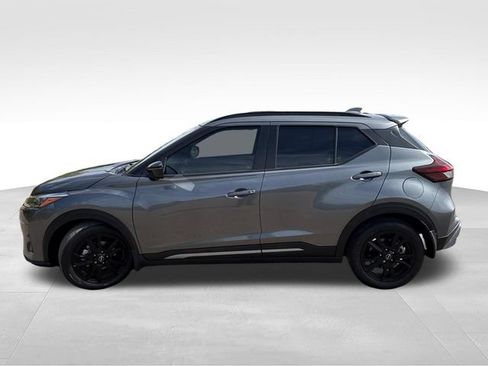 Used 2024 Nissan Kicks SR FWD image 5