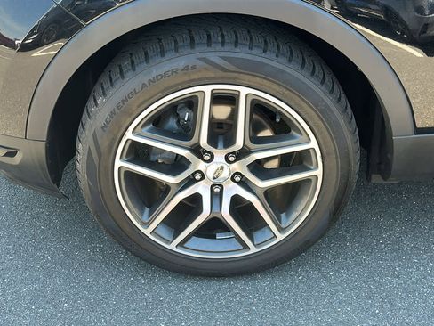 Used 2018 Ford Explorer Sport w/ Equipment Group 401A AWD/4WD image 8