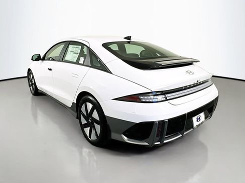 New 2025 Hyundai Ioniq 6 SE image 7