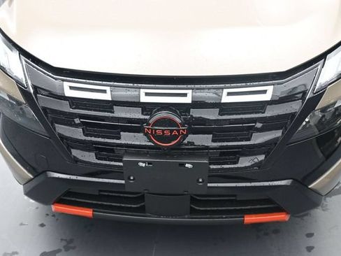 Used 2026 Nissan Rogue SV AWD/4WD image 39