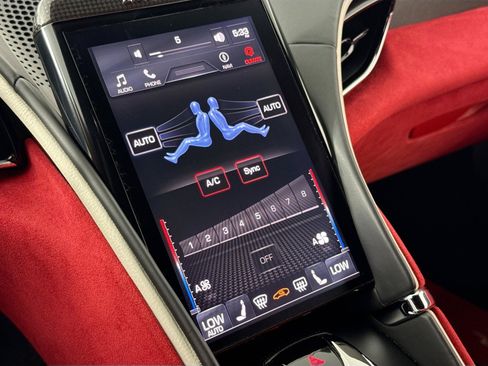 Used 2023 Ferrari Roma RWD image 17