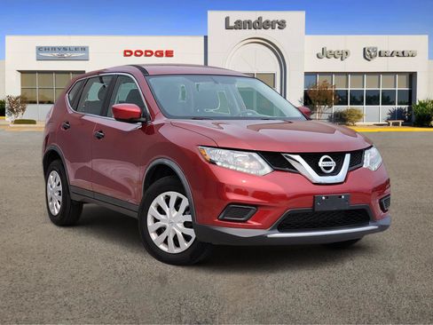 Used 2016 Nissan Rogue S AWD/4WD image 1