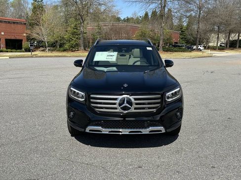 New 2026 Mercedes-Benz GLB 250 image 3
