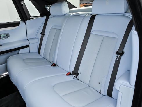 Used 2023 Rolls-Royce Ghost image 24