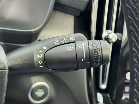 Certified 2026 Volvo XC40 B5 Plus w/ Protection Package Premier image 22