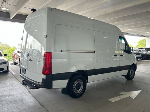 Used 2025 Mercedes-Benz Sprinter 2500 image 5
