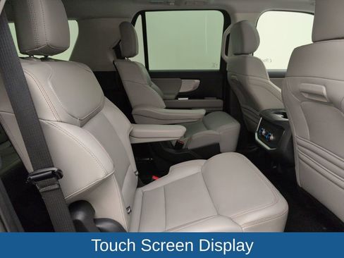 Used 2025 Ford Expedition Active image 20