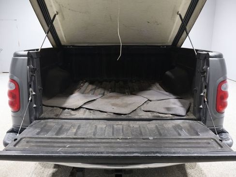 Used 2002 Ford F150 King Ranch image 4