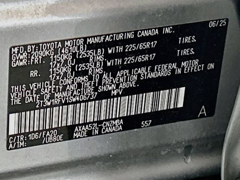 Used 2025 Toyota RAV4 XLE FWD image 29