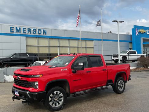Certified 2024 Chevrolet Silverado 2500 Custom w/ Custom Value Package image 10