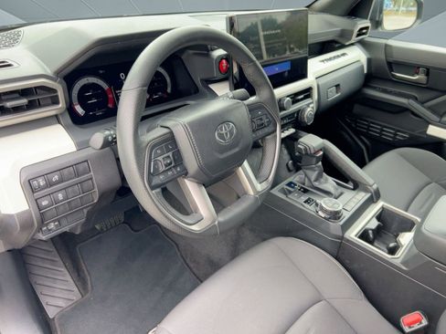 Used 2024 Toyota Tacoma SR5 image 4