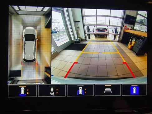 Used 2023 Chevrolet Bolt EUV Premier w/ Sun & Sound Package image 15