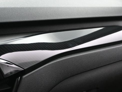 New 2025 Ford Escape ST-Line Elite image 25