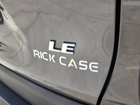 Used 2023 Toyota RAV4 LE image 15