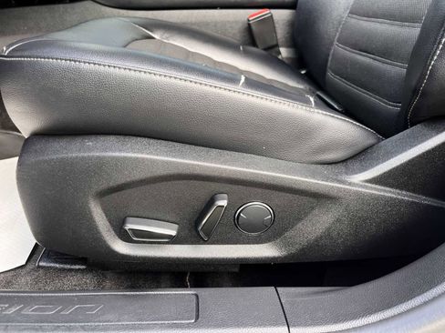 Used 2018 Ford Fusion SE w/ Equipment Group 201A image 35