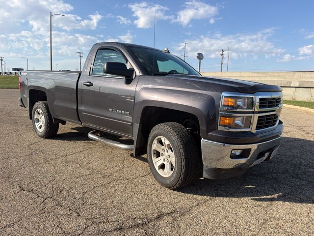 Used 2015 Chevrolet Silverado 1500 LT w/ LT Convenience Package AWD/4WD image 2