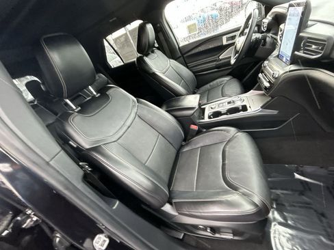 Used 2020 Ford Explorer ST w/ ST Street Pack image 27