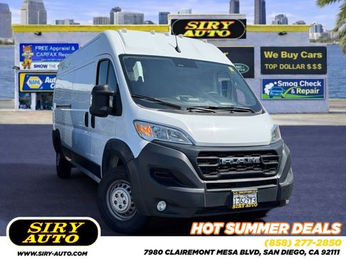 Used 2024 RAM ProMaster 2500 w/ Convenience Group FWD image 1