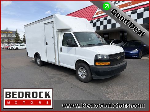 Used 2021 Chevrolet Express 3500 w/ Driver Convenience Package image 1