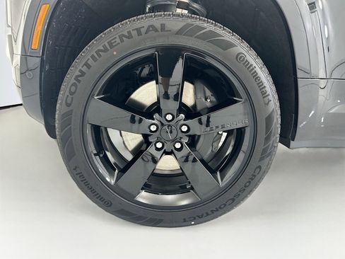 New 2026 Land Rover Defender 110 X-Dynamic SE AWD/4WD image 29