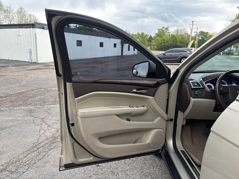 Used 2010 Cadillac SRX Luxury AWD/4WD image 23