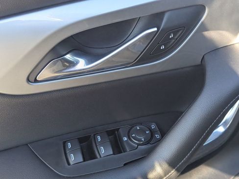 Used 2020 Chevrolet Blazer LT image 28