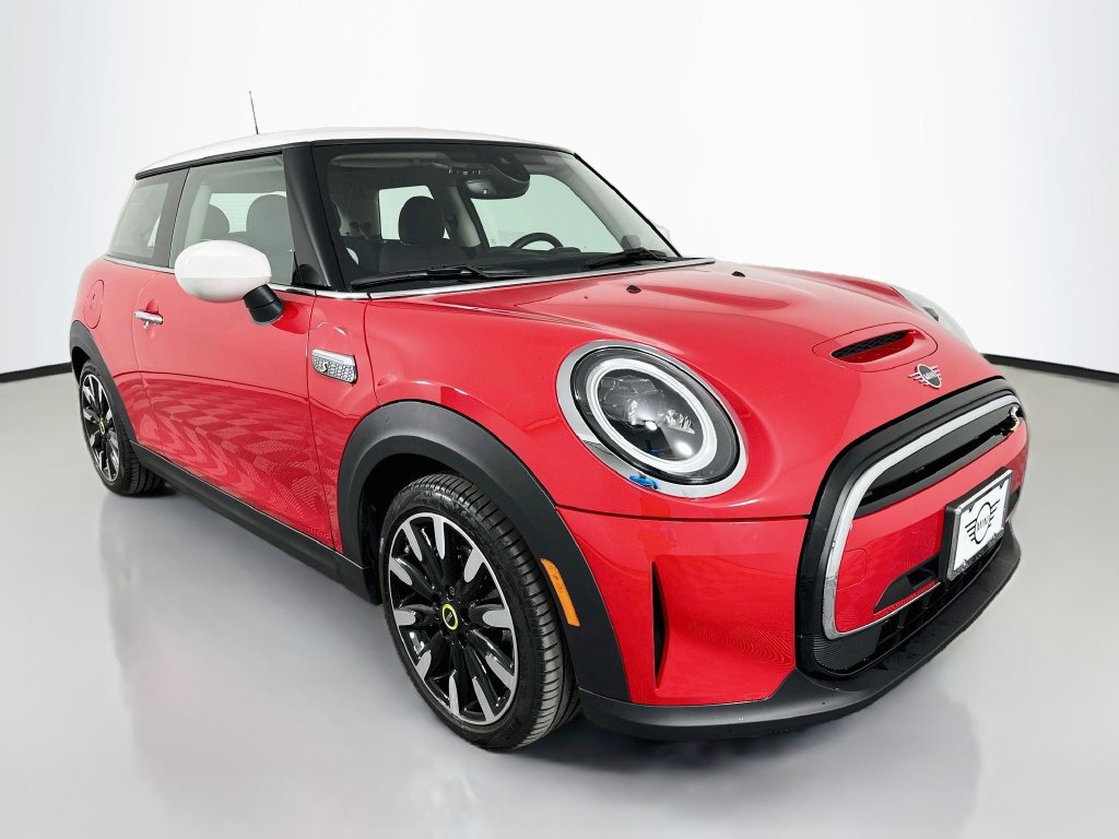 Used 2024 MINI Cooper SE FWD image 3
