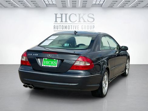 Used 2009 Mercedes-Benz CLK 550 Coupe image 5
