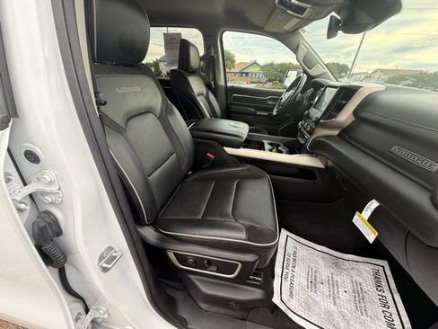 Used 2022 RAM 1500 Laramie image 11