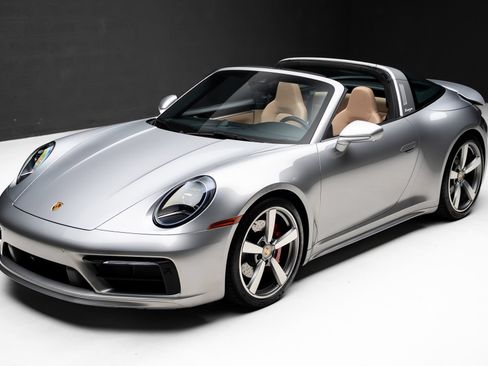 Used 2023 Porsche 911 Targa 4S AWD/4WD image 7