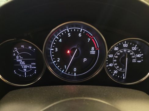 Used 2016 MAZDA MX-5 Miata Club image 23