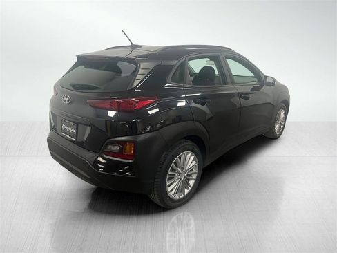 Used 2020 Hyundai Kona SEL image 7