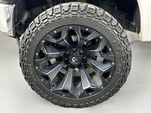 Used 2016 Ford F150 Lariat w/ Equipment Group 502A Luxury image 32