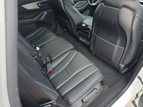 Used 2023 Acura MDX SH-AWD w/ Technology Package image 12