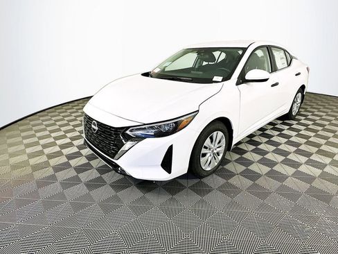 New 2025 Nissan Sentra S image 5