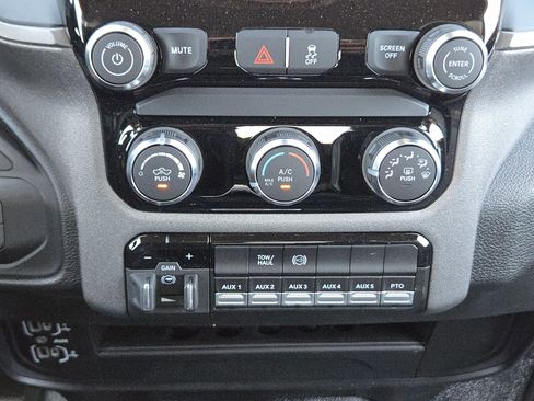 New 2026 RAM 3500 Tradesman image 15