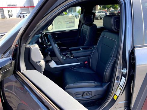 New 2026 Toyota Tundra Limited AWD/4WD image 9