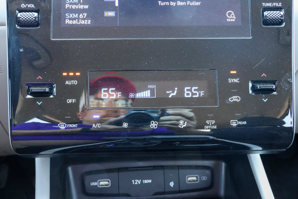 Certified 2024 Hyundai Tucson SEL FWD image 23