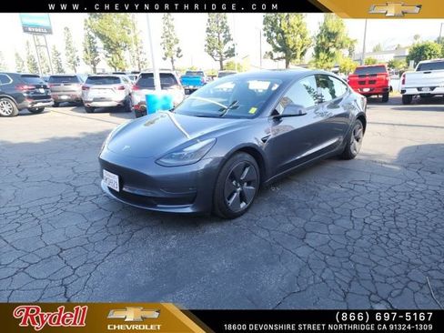 Used 2023 Tesla Model 3 Standard Range RWD image 1