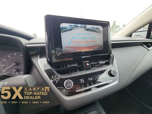 Used 2024 Toyota Corolla LE image 28