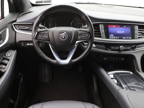 Used 2024 Buick Enclave Premium image 15
