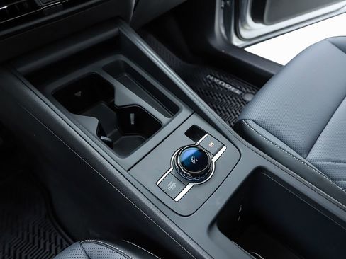 New 2026 Volkswagen Tiguan SE image 62